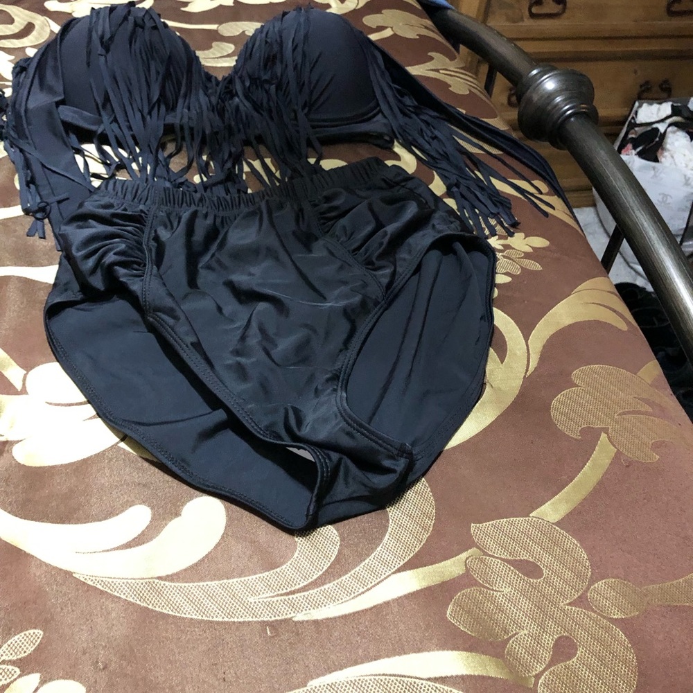 Bathing suit - Picture 5 of 5